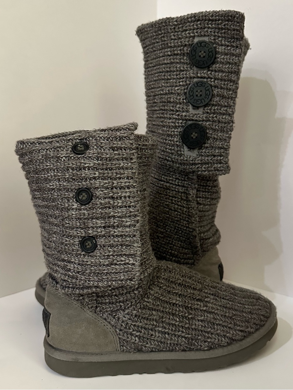 UGG Cardy #5819 3 Button Gray Classic Tall Knit Sweater Boots Womens Sz 7/38